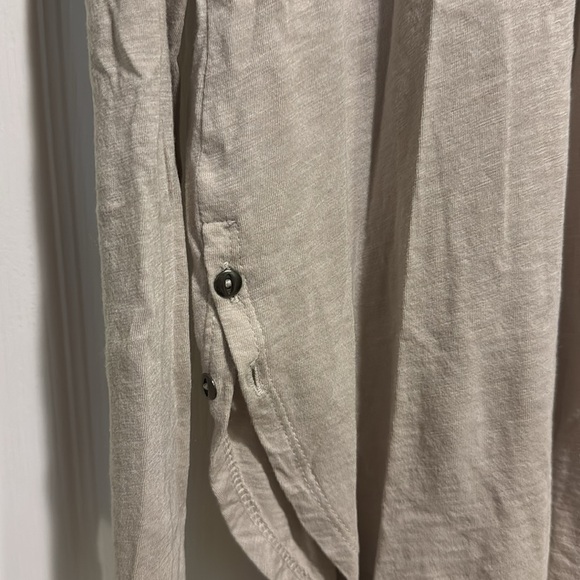 NWT lucky brand LS - Picture 7 of 7